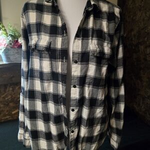 GAP Black and White Plaid Button Down Shirt